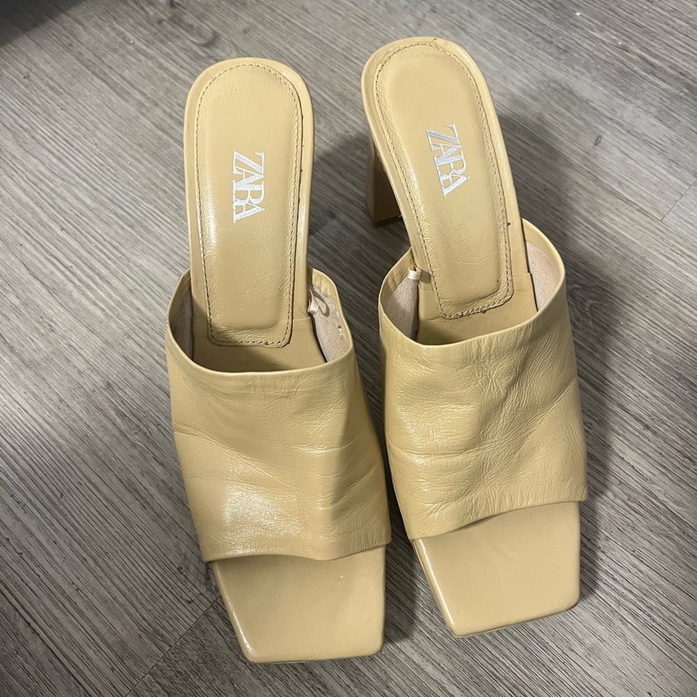 Zara Beige Leather Mules
